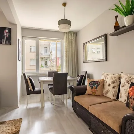 Lejlighed In The Center, Close To The Beach, 100 Mbps Internet, Family House Antalya
