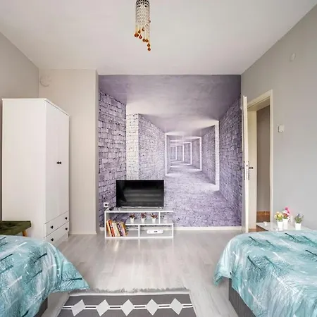 In The Center, Close To The Beach, 100 Mbps Internet, Family House * Antalya