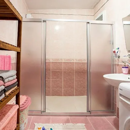 아파트 In The Center, Close To The Beach, 100 Mbps Internet, Family House *