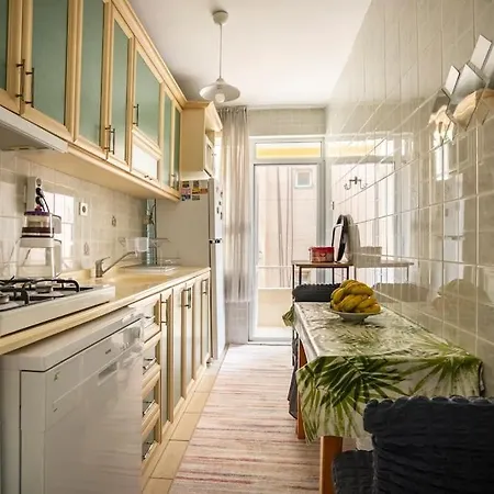 In The Center, Close To The Beach, 100 Mbps Internet, Family House 아파트 *